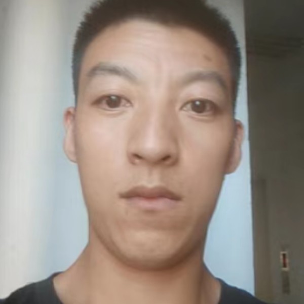 避雨的港湾的照片