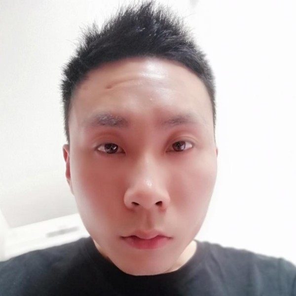 龙艺景的照片