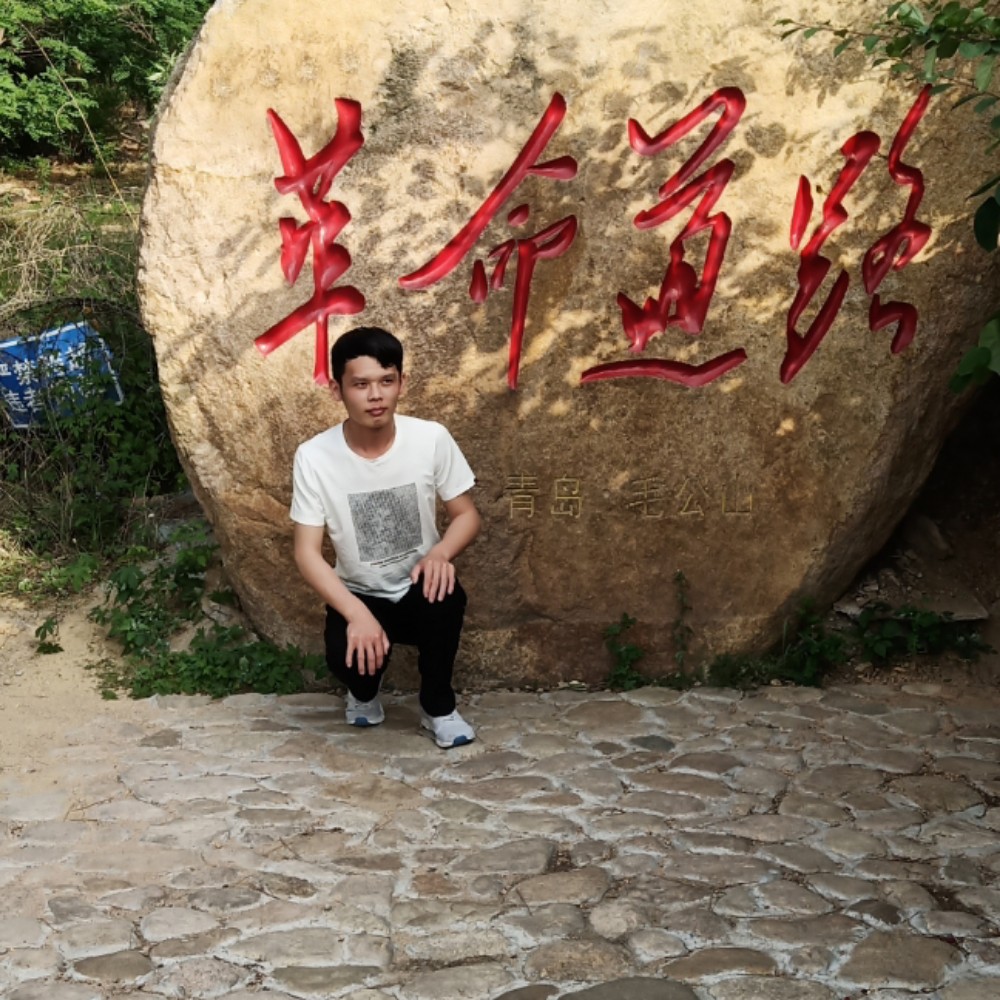 眼神内向的照片