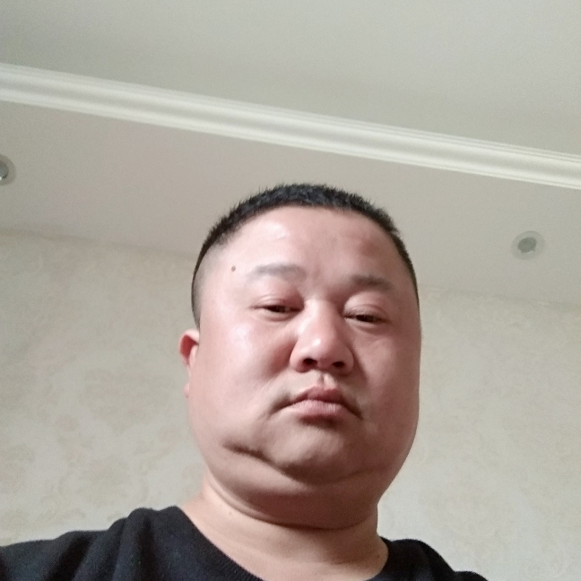 联右手的照片