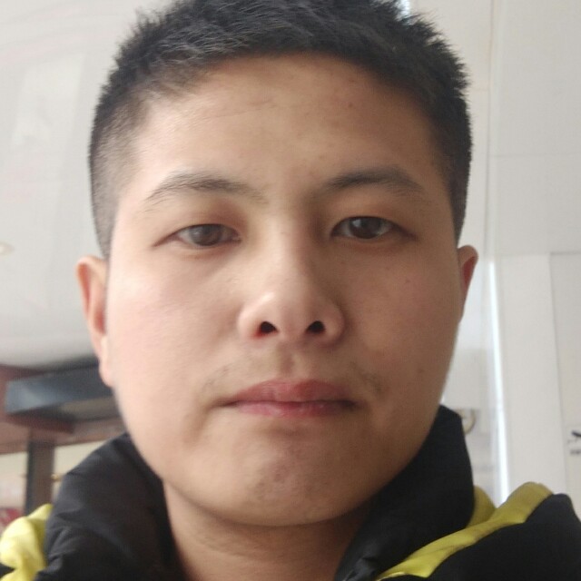 千年喷火龙的照片