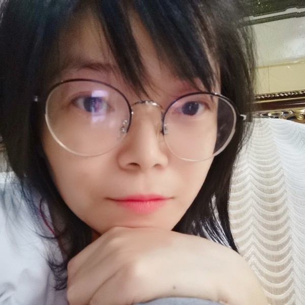 小鸽子舒服的照片