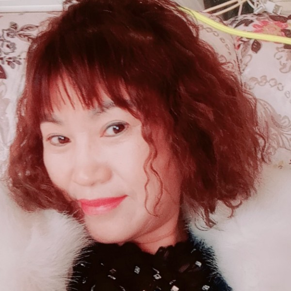 玩命等待美女的照片