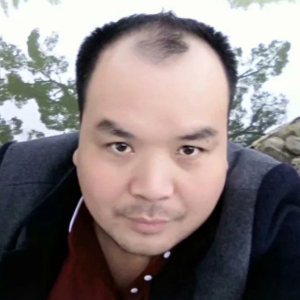负责向旧颜的照片
