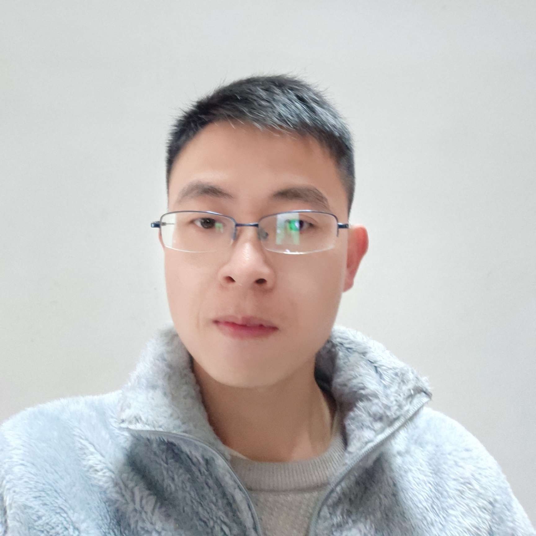 眉伶俐的照片