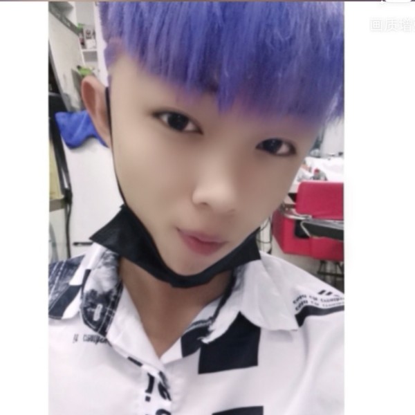 洛尘还苹果的照片