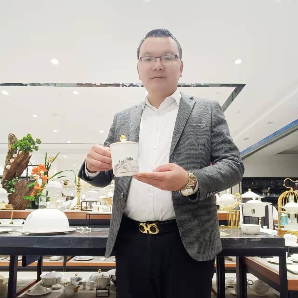 鑫华泰酒店用品的照片