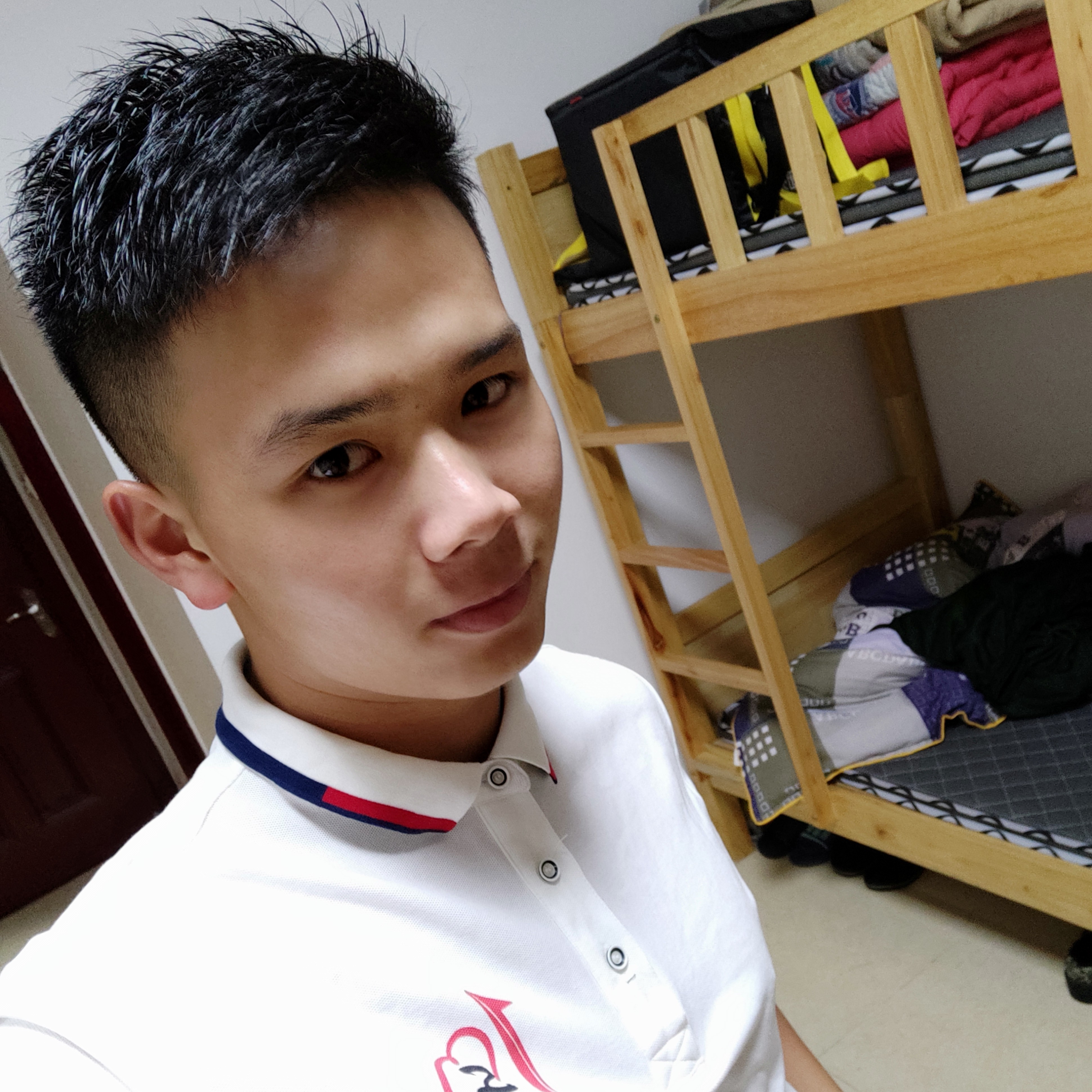 若梦向余音的照片
