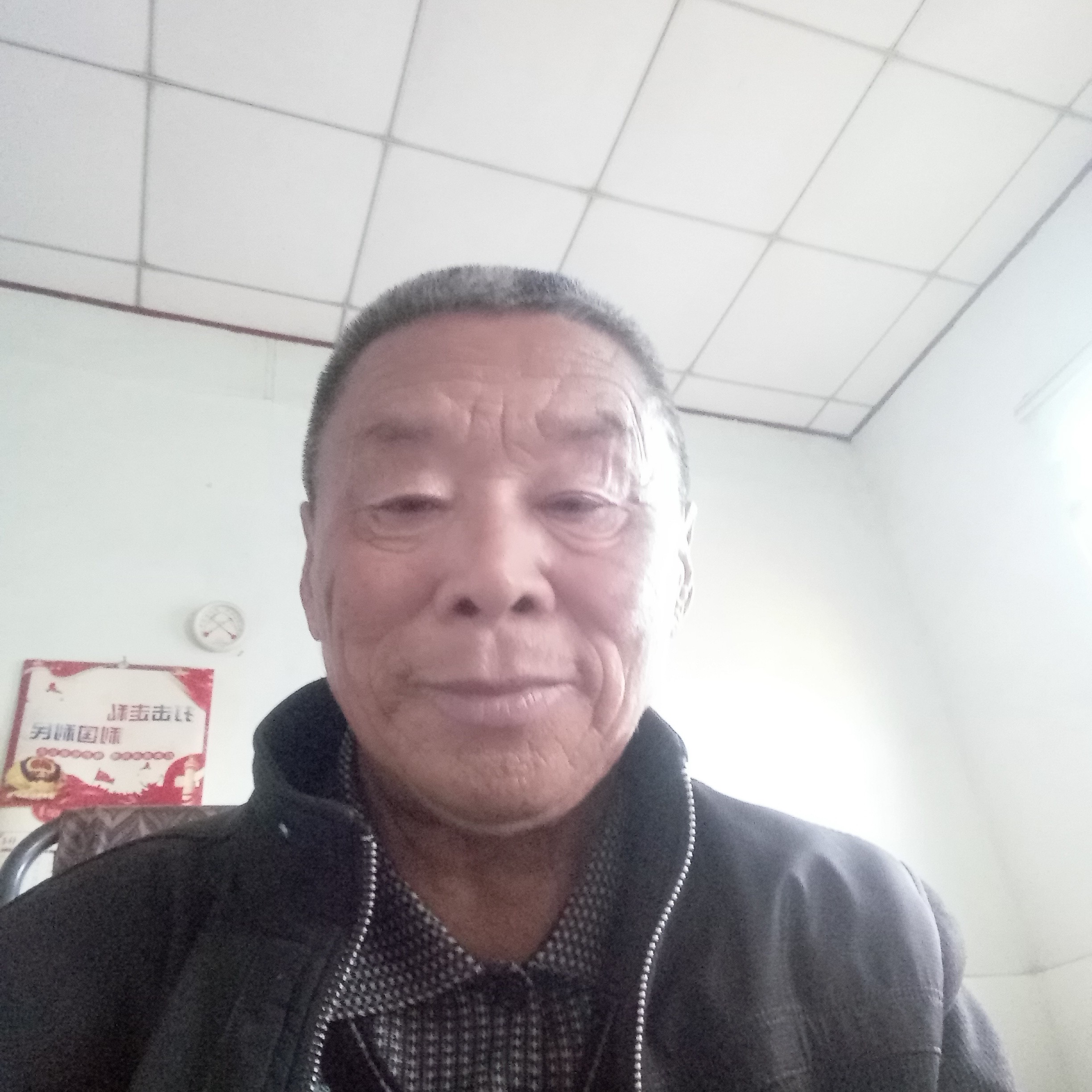 平湖相许饱满的照片