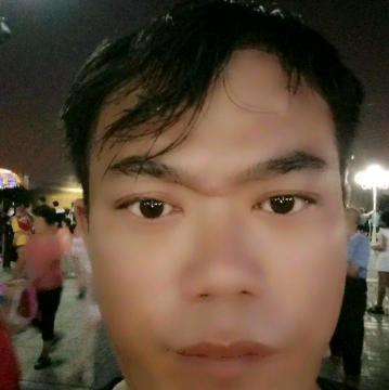 方十三的照片
