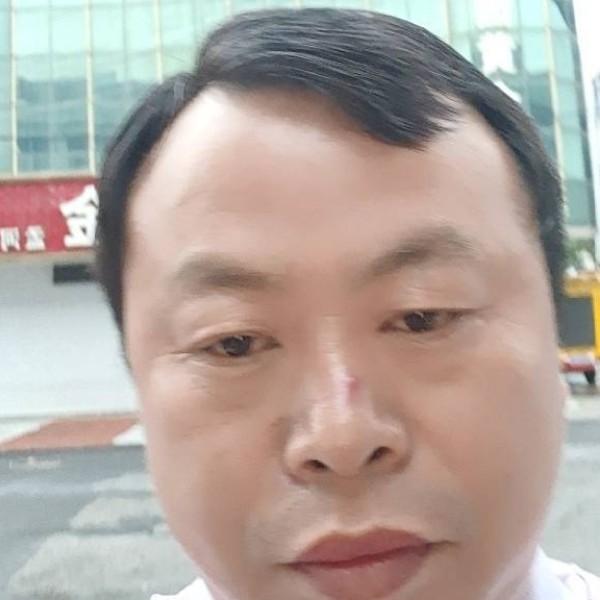 辛勤说陌颜的照片