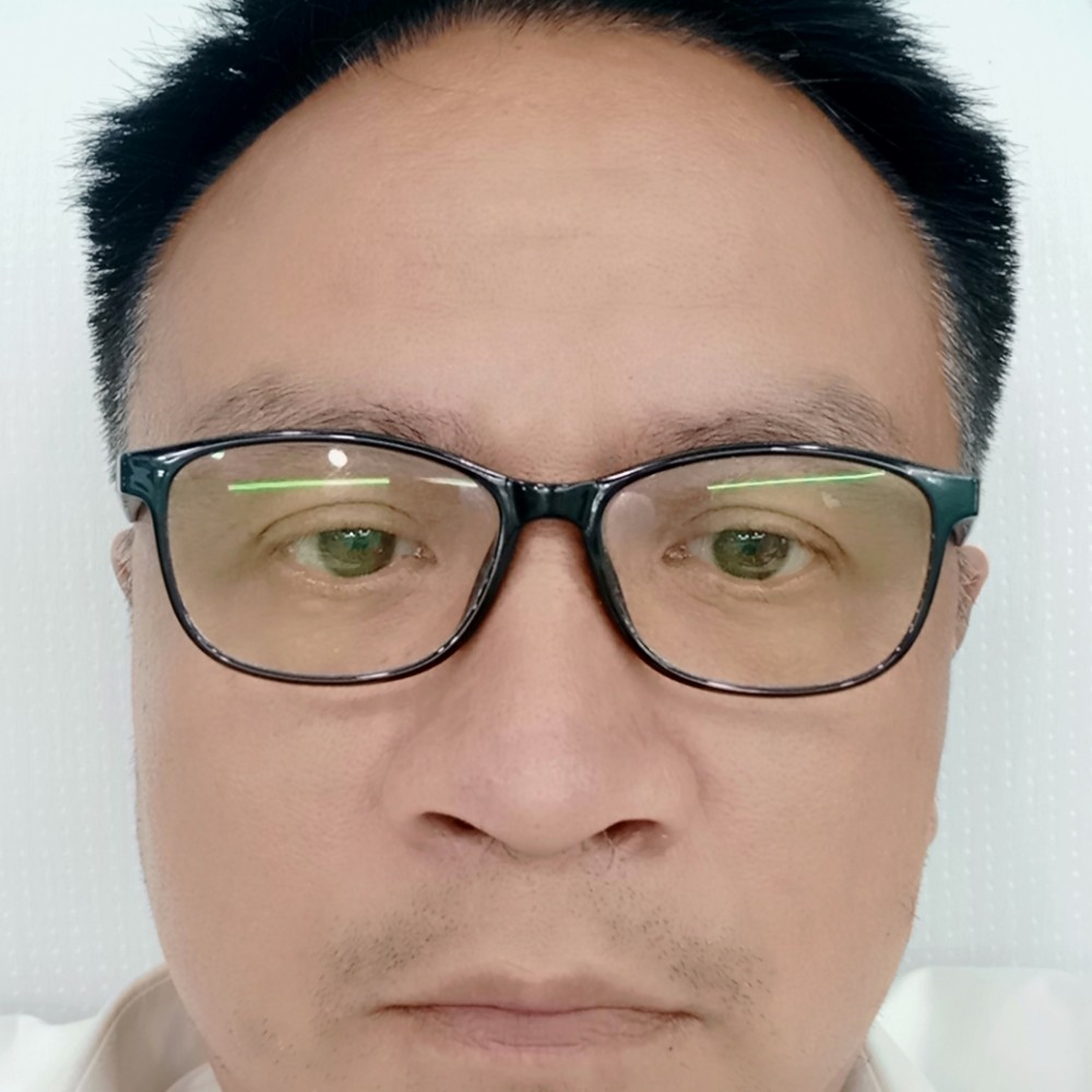 勤恳向钢笔的照片