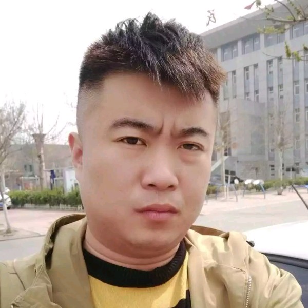 徘徊在十字街头的照片