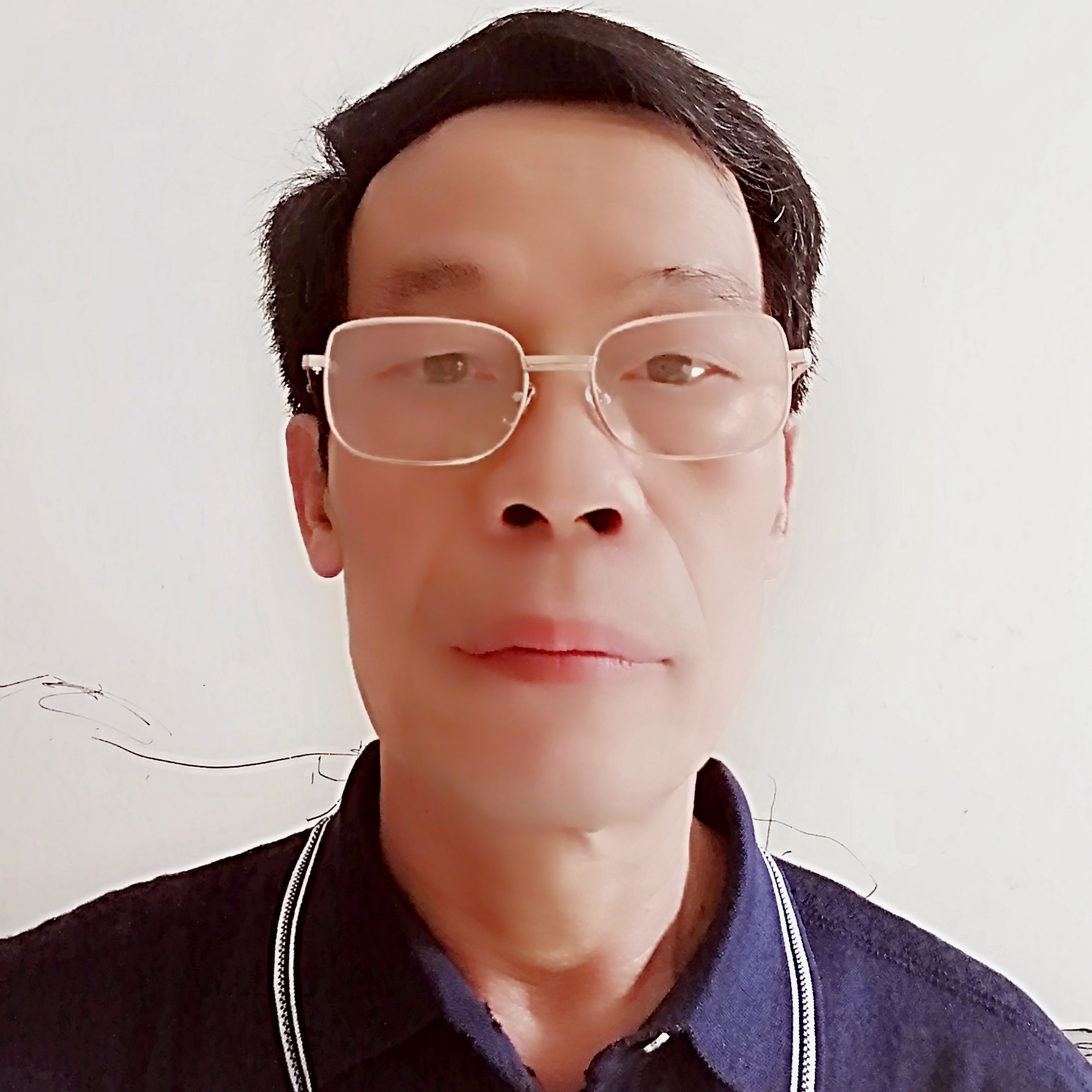 魁梧蹙眉发箍的照片
