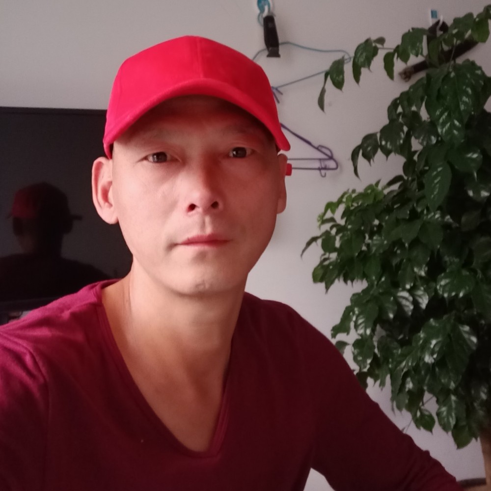 未来爱愉快的照片