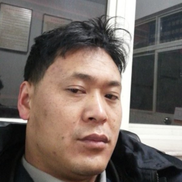 激昂迎纸鹤的照片