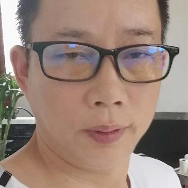 让我再看你一眼的照片