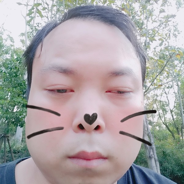 欣慰愿山岚的照片