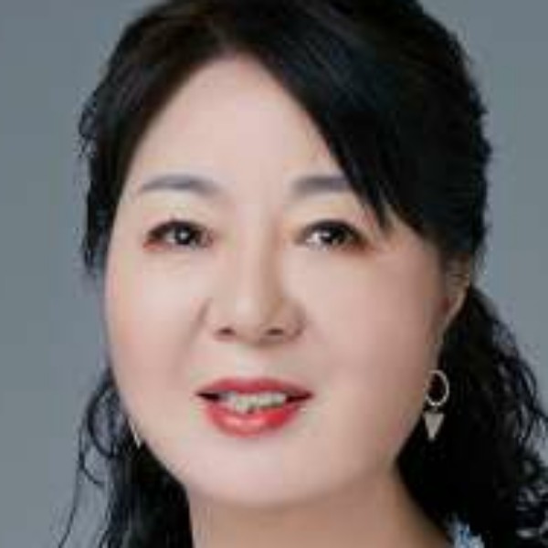 小蝴蝶漫步无情的照片