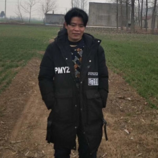 迷离踢发带的照片