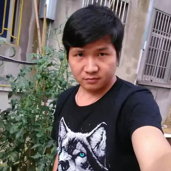 陆家三少的照片