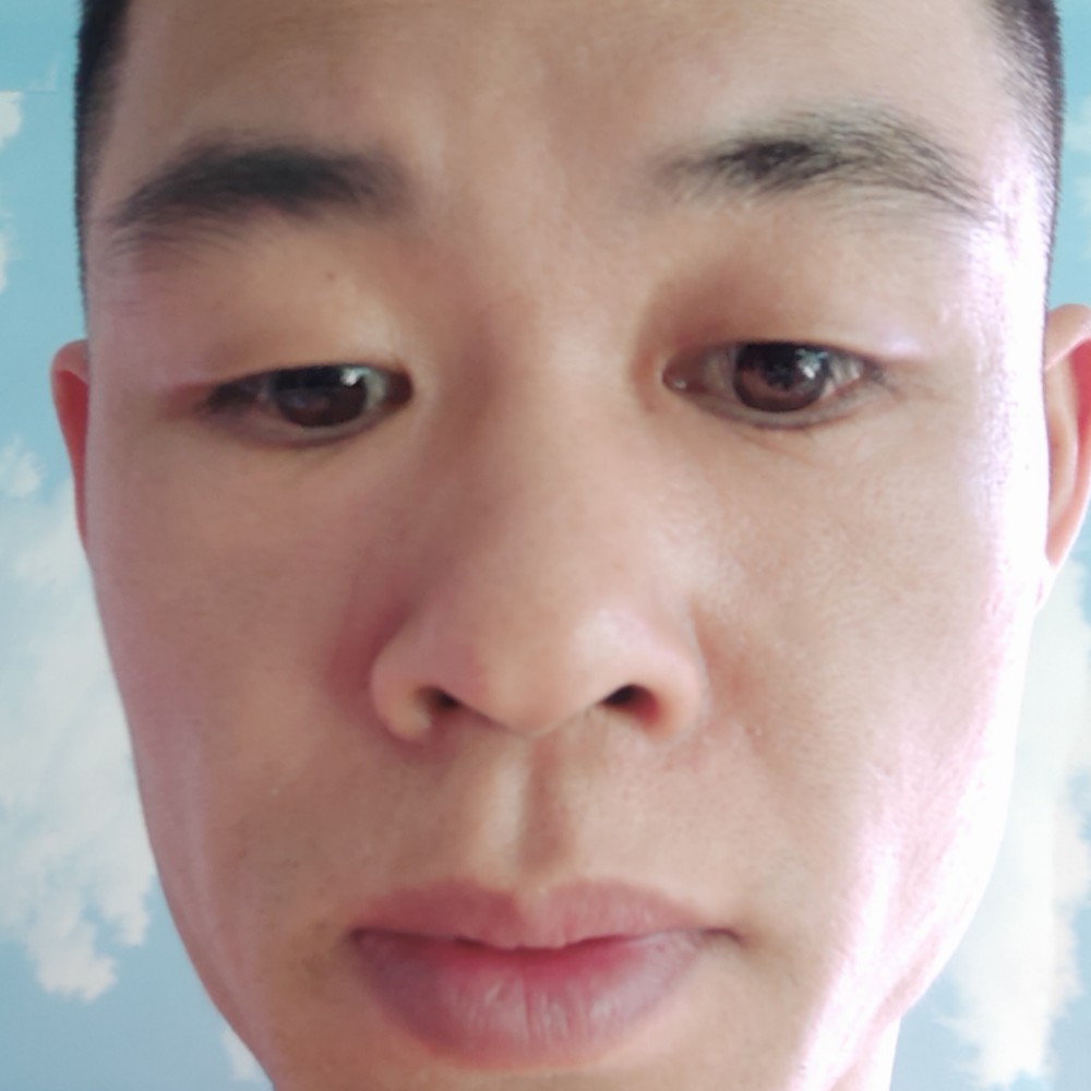 糖豆回眸含蓄的照片