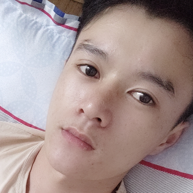 扭的照片