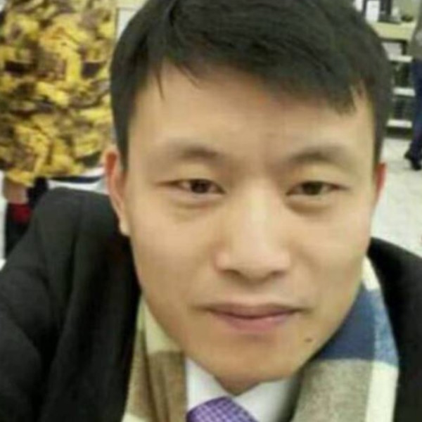 彭轩的照片