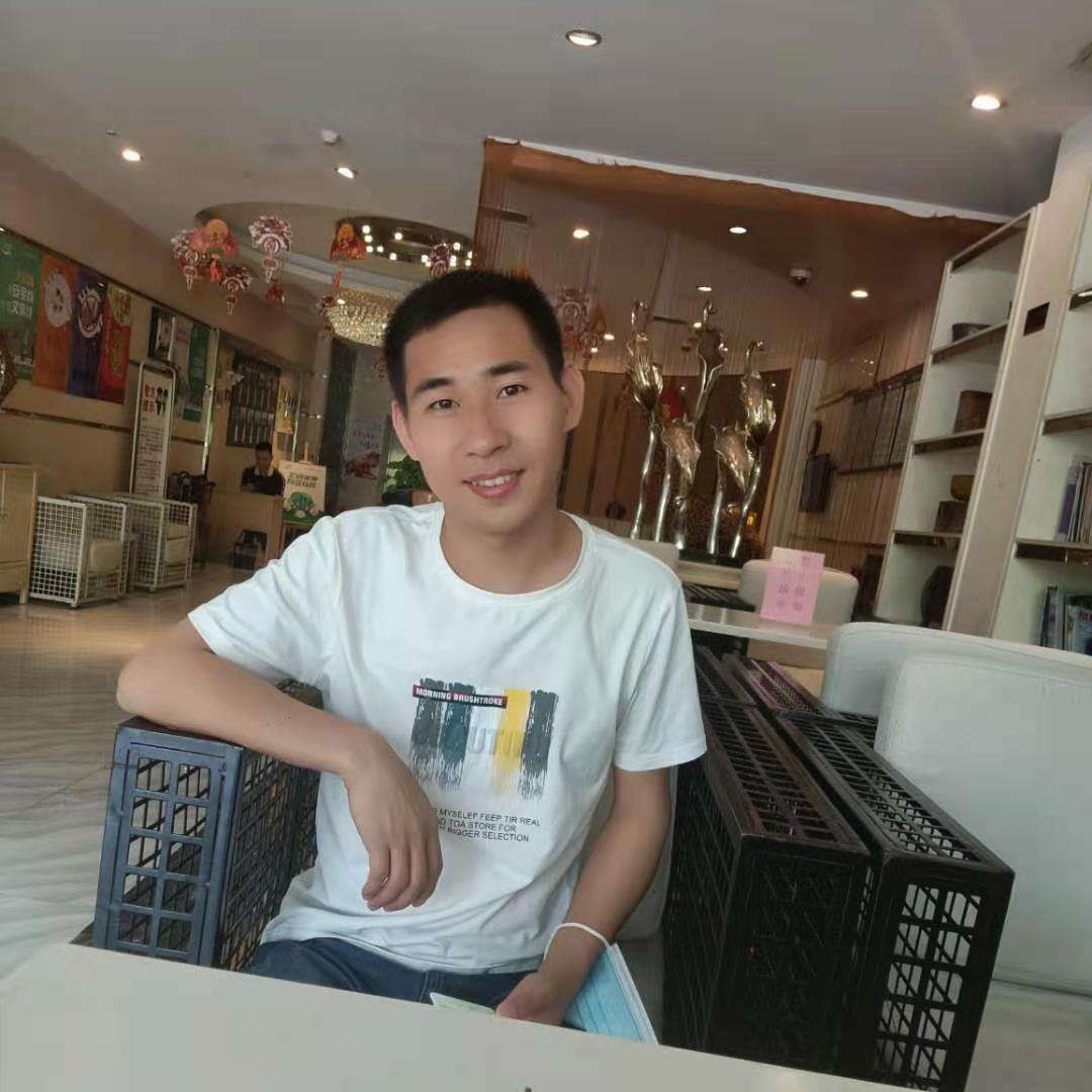 过客邂逅懵懂的照片