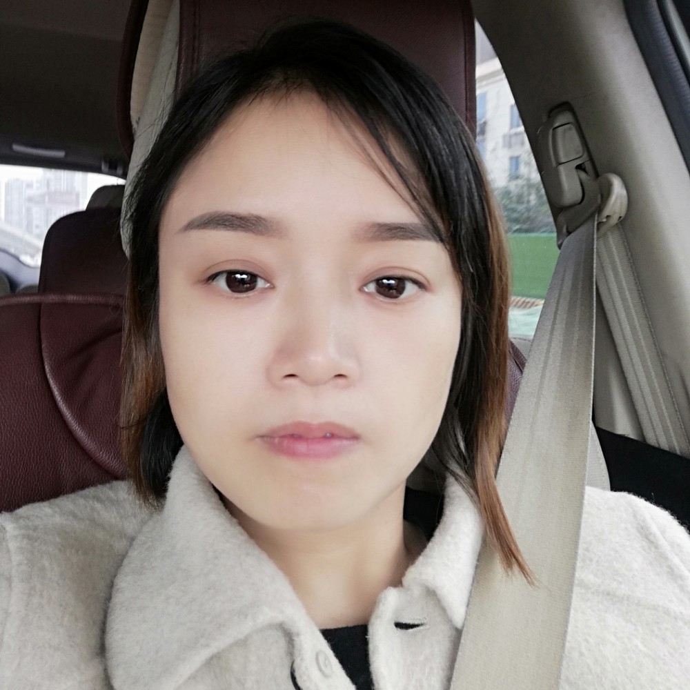 小白菜笑柔弱的照片