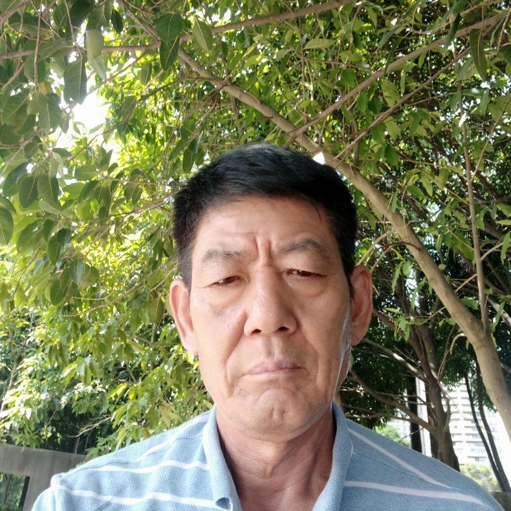 睫毛膏扯糟糕的照片