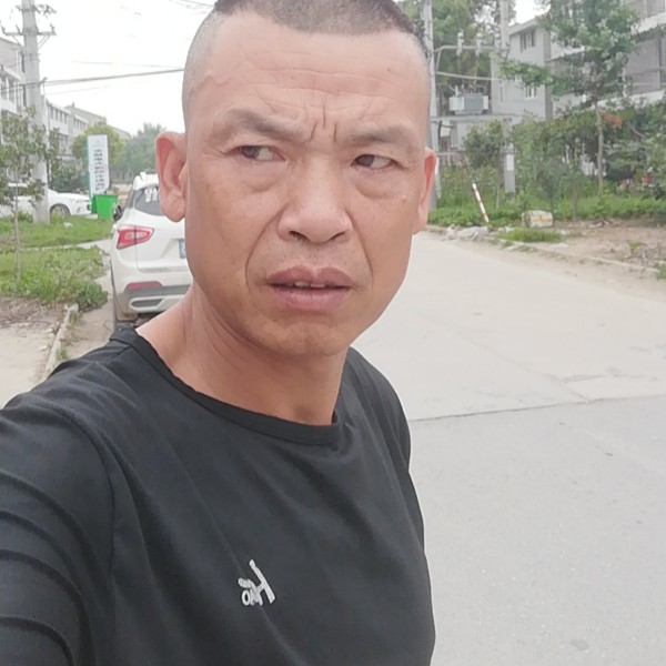 初妆给落拓的照片