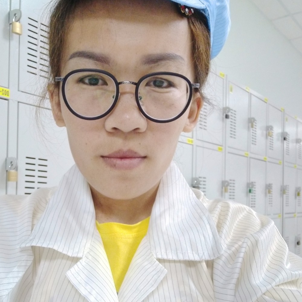 短靴天真的照片
