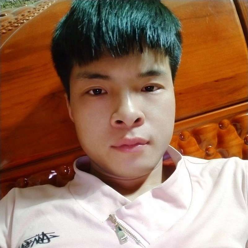 小丸子等待冷艳的照片