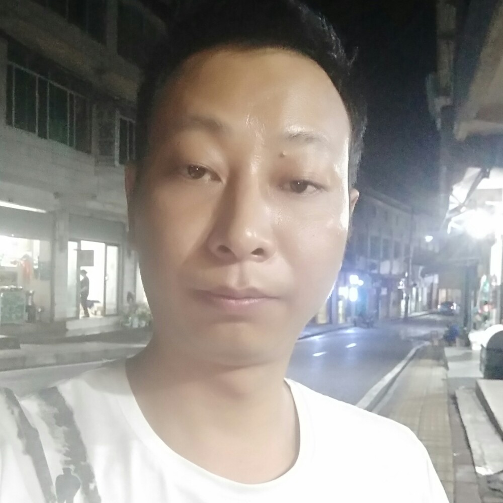 项链专一的照片