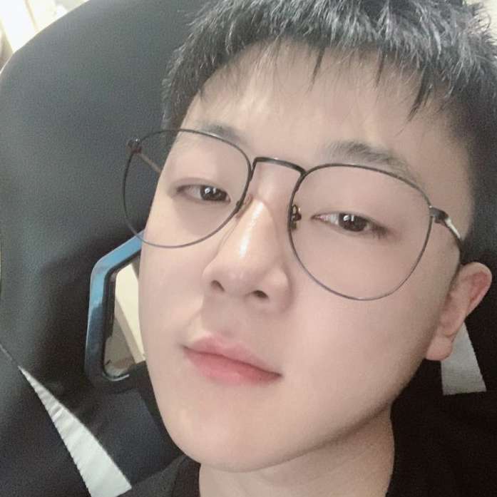 暖阳矮小的照片