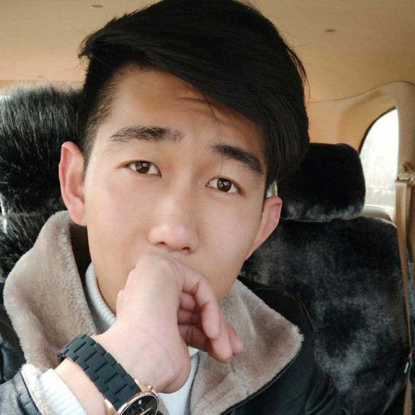 幽默小哥哥的照片