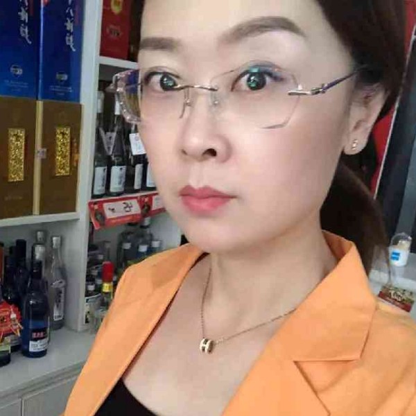 伊人静的照片
