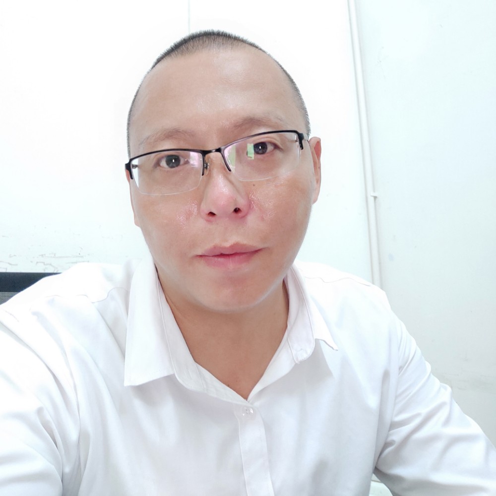 丹本明的照片