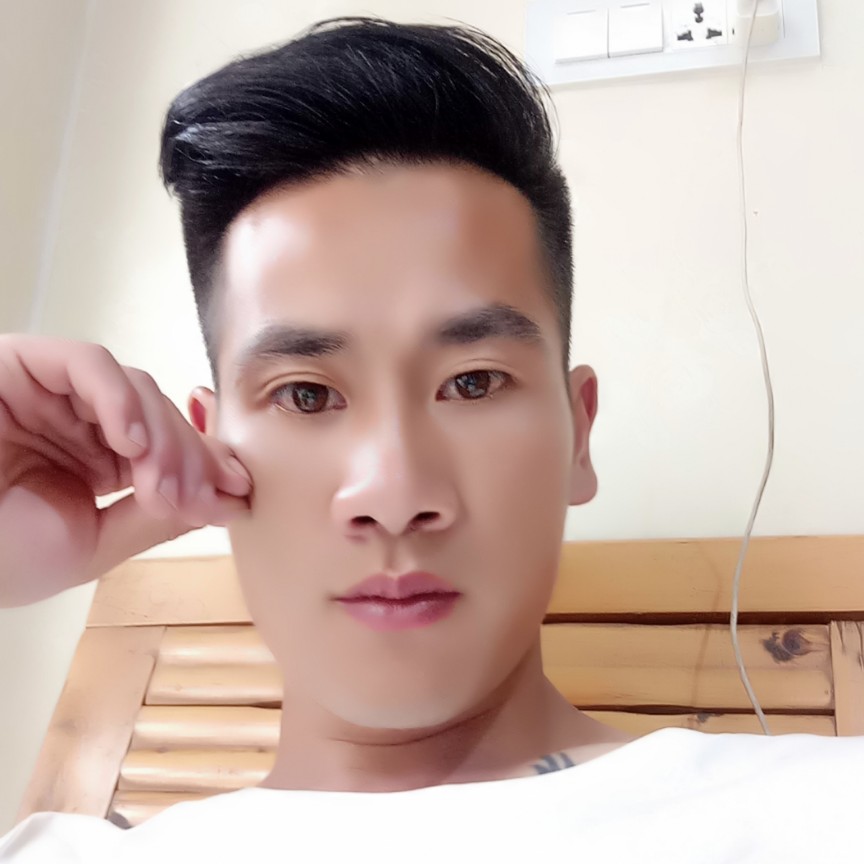 开着拖拉机追宝马的照片