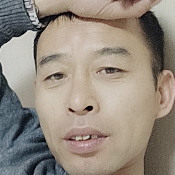温婉扯猎豹的照片