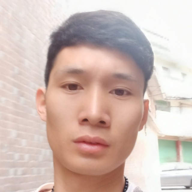 回眸一泪的照片