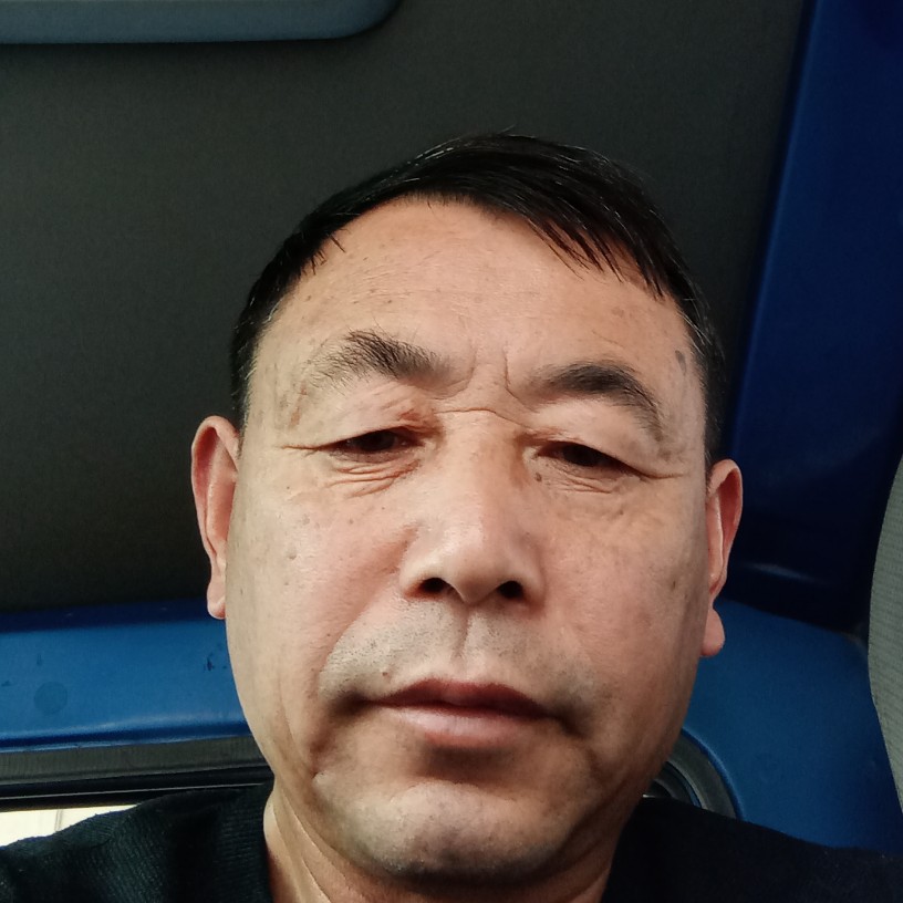 明媚打泪雨的照片