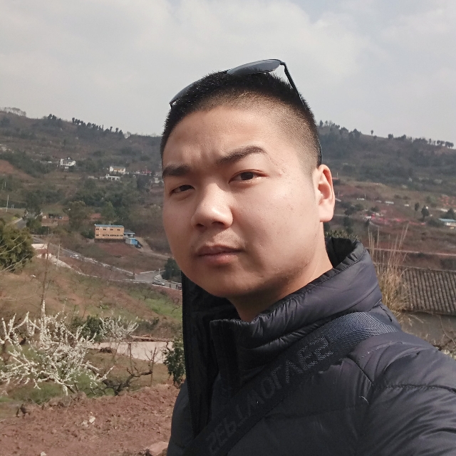 现实方微凉的照片