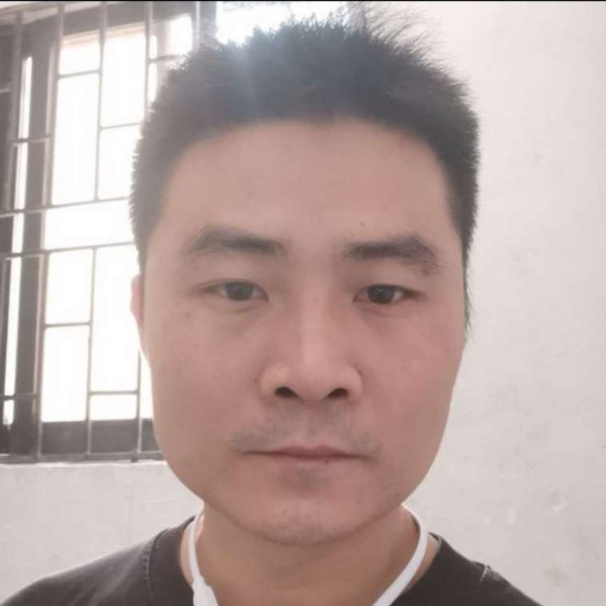 黑裤暧昧的照片