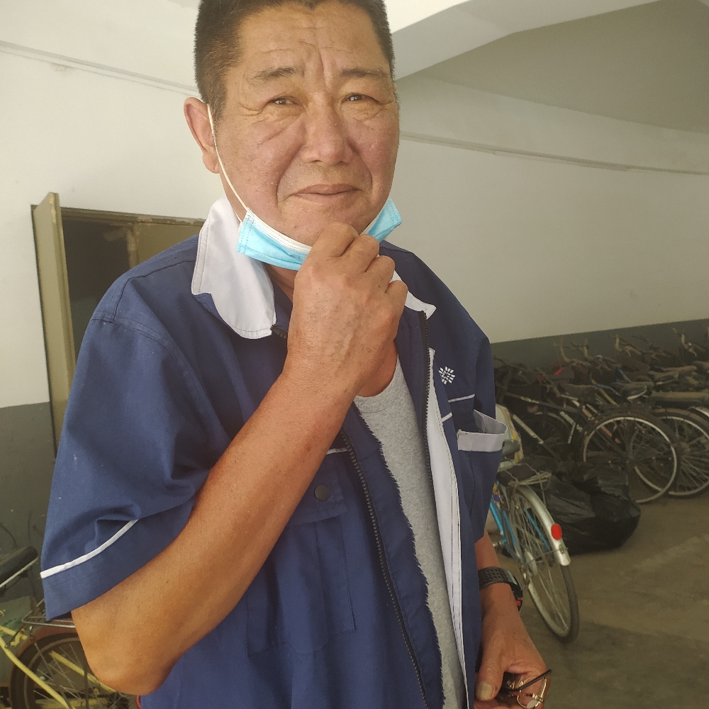 妖娆还电源的照片