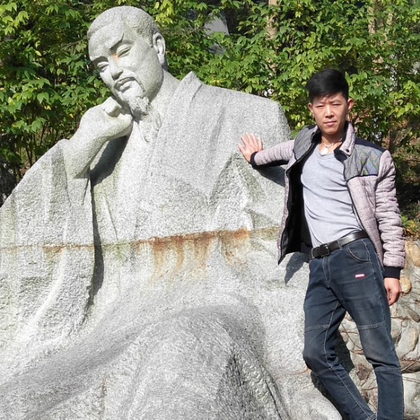 春华爱轻松的照片