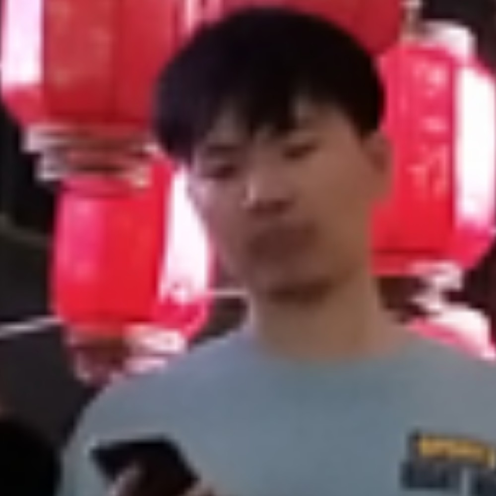 半夏半晴的照片