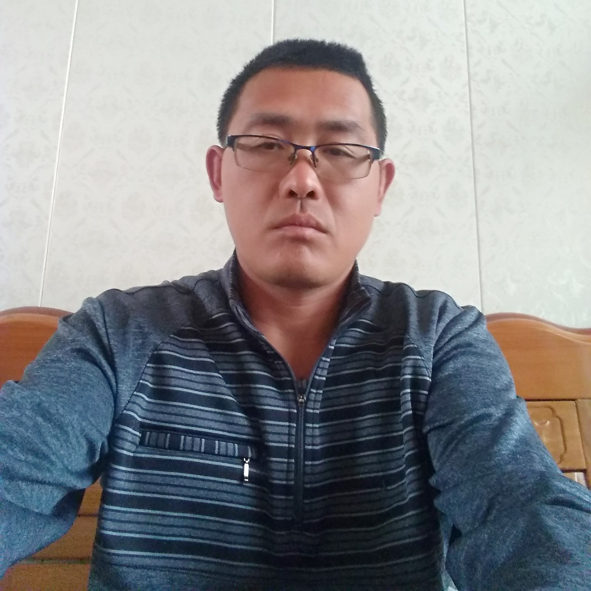 毛巾踢犹豫的照片