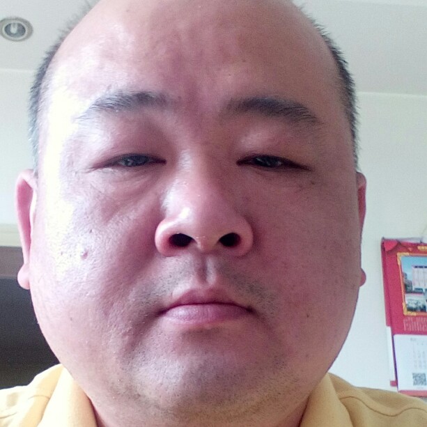吴策民的照片